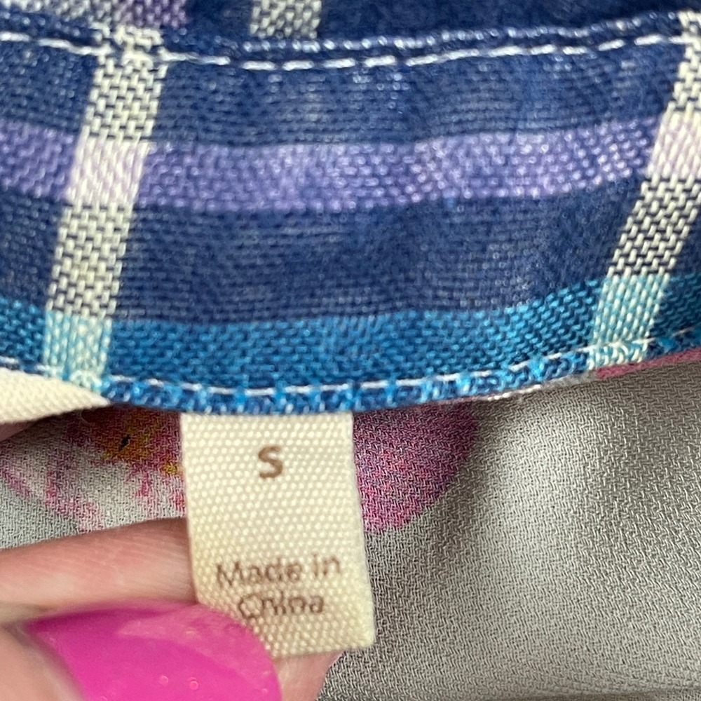 Soft‎ Surroundings Plaid Floral Embroidered Mesh Back Shirt Blue Pink Small Flaw - Picture 6 of 16